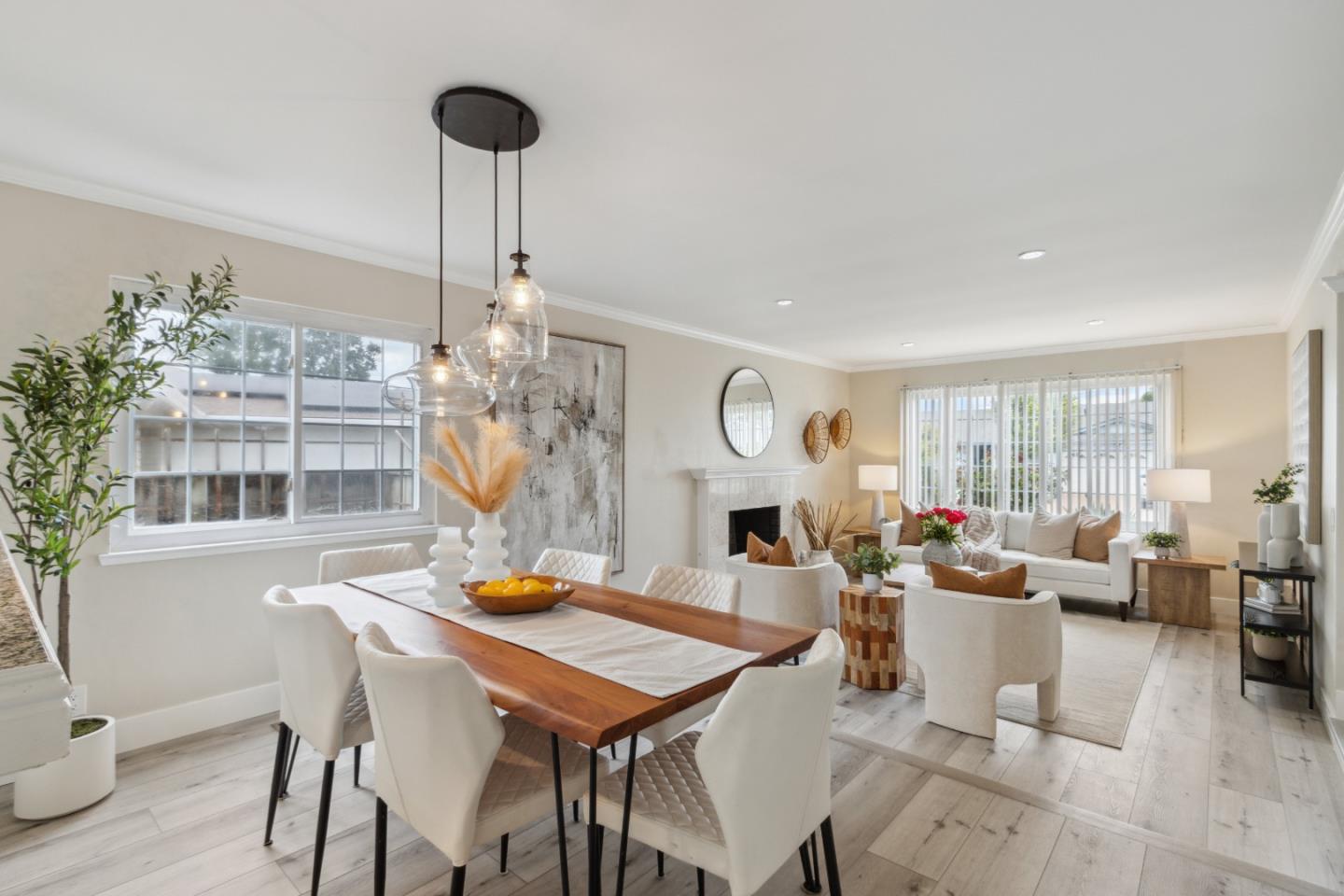 5501 Shadowcrest WAY