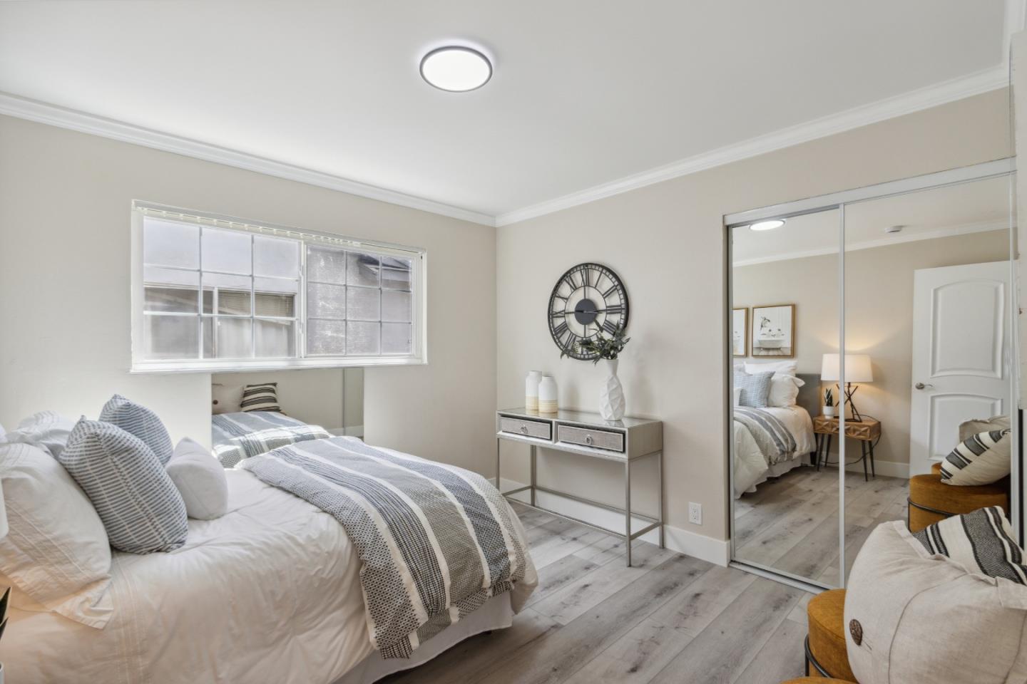 5501 Shadowcrest WAY