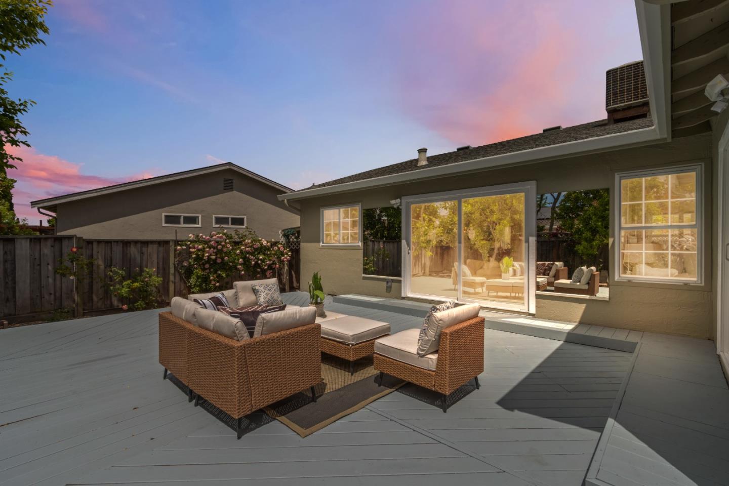 5501 Shadowcrest WAY