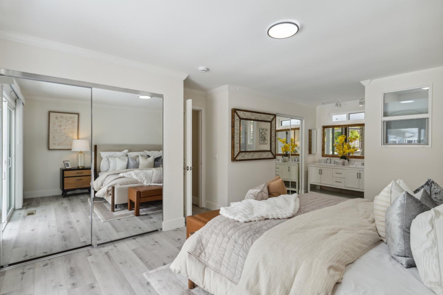 5501 Shadowcrest WAY