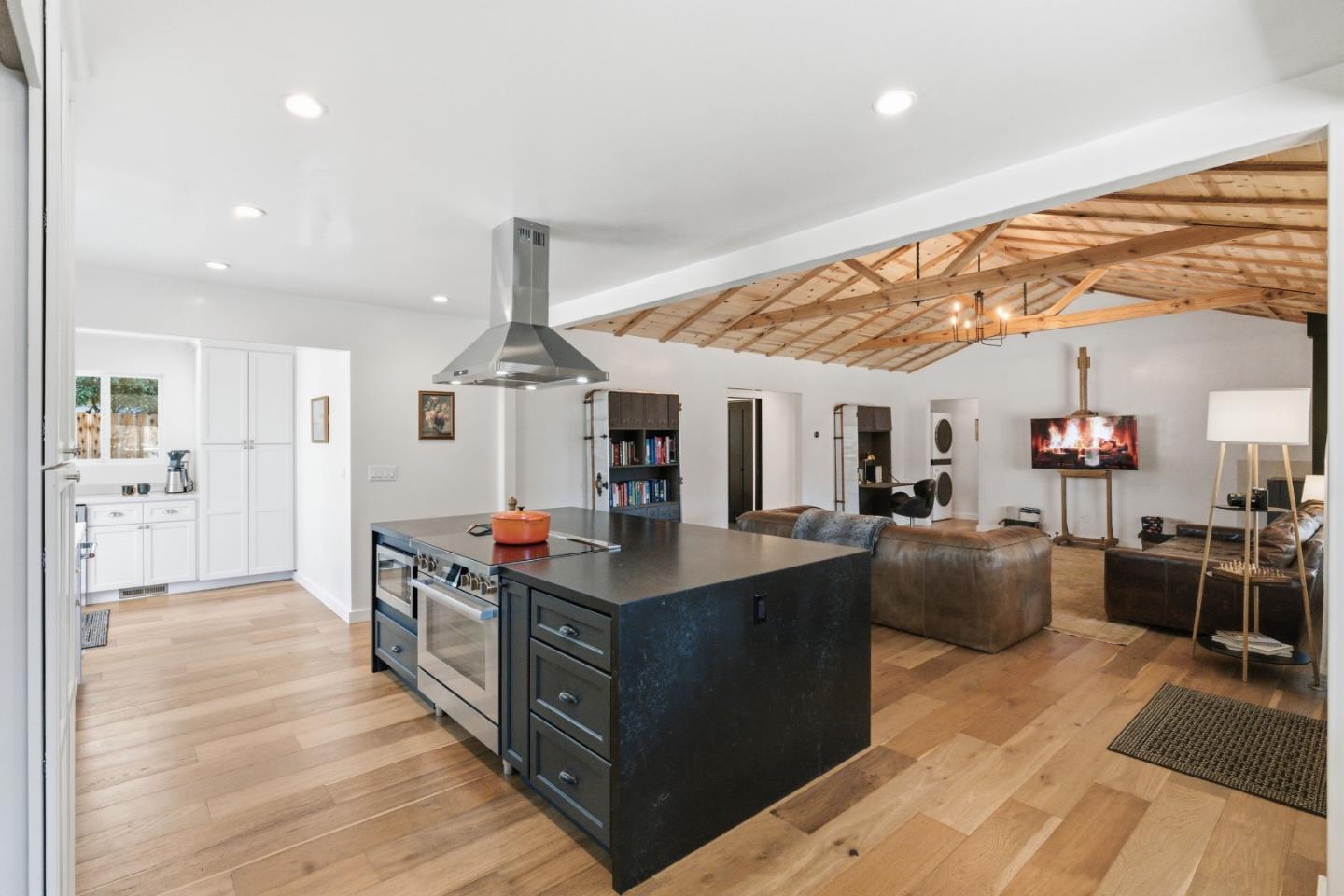 3141 Hacienda Drive