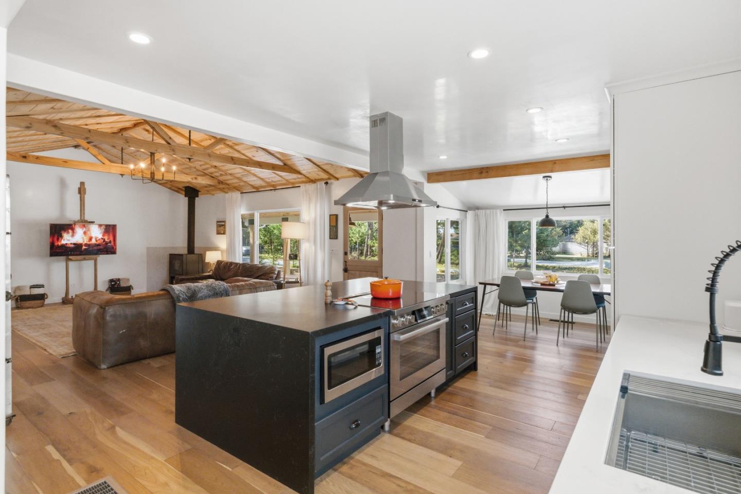 3141 Hacienda Drive