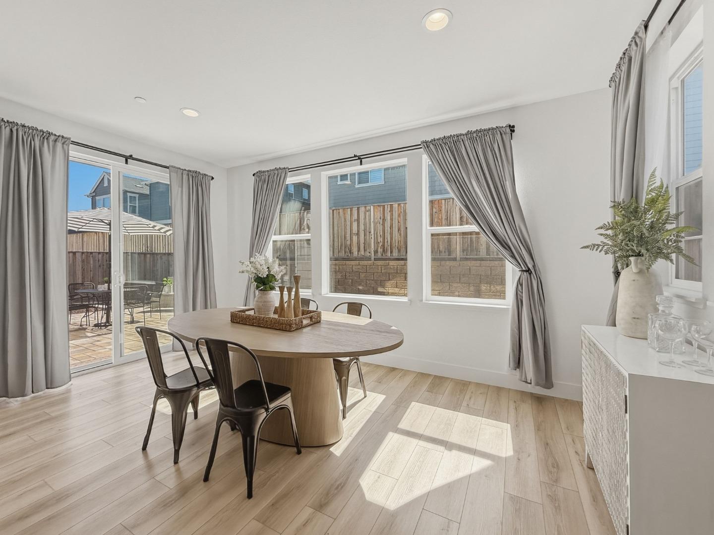 282 Wharf Terrace Circle