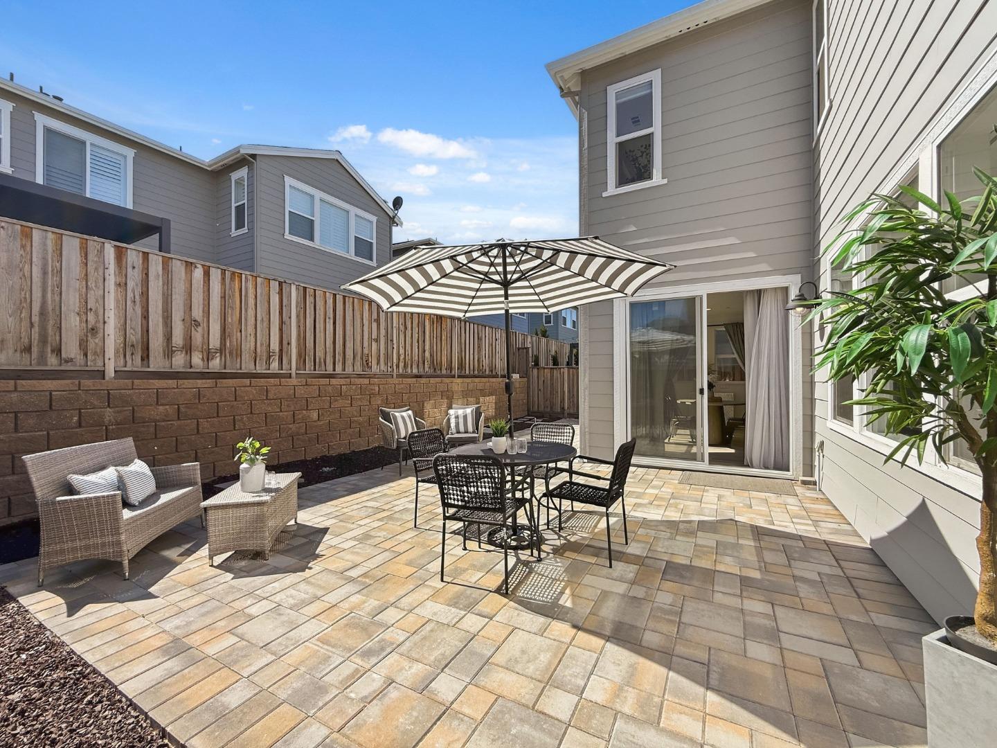 282 Wharf Terrace Circle