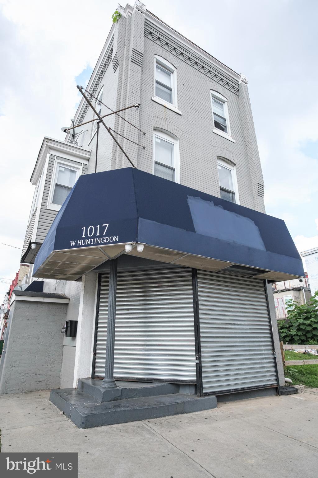 1017 W Huntingdon St