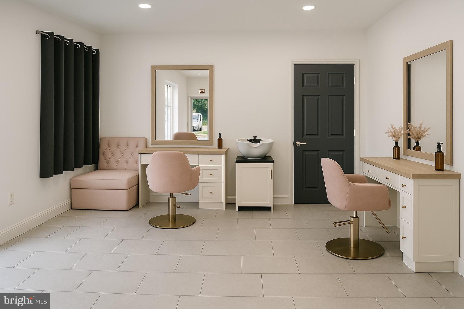 1017 W Huntingdon St