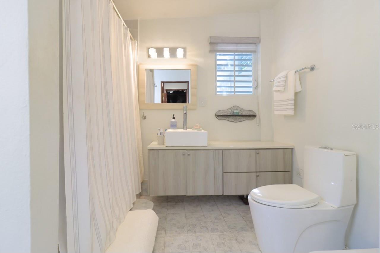 2212 GENERAL DEL VALLE