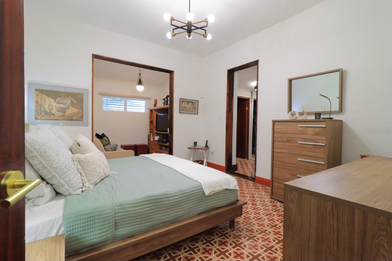 2212 GENERAL DEL VALLE