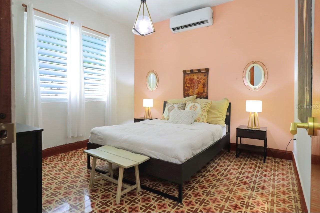 2212 GENERAL DEL VALLE