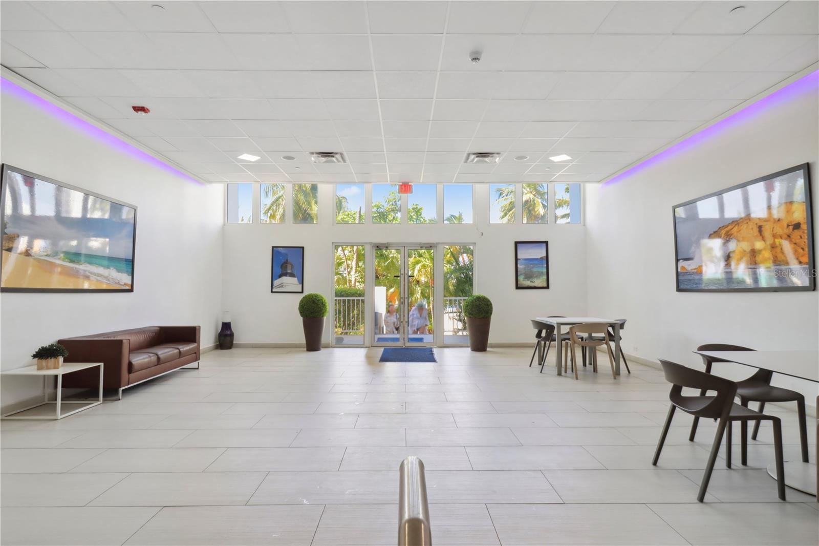 6165 ISLA VERDE AVENUE