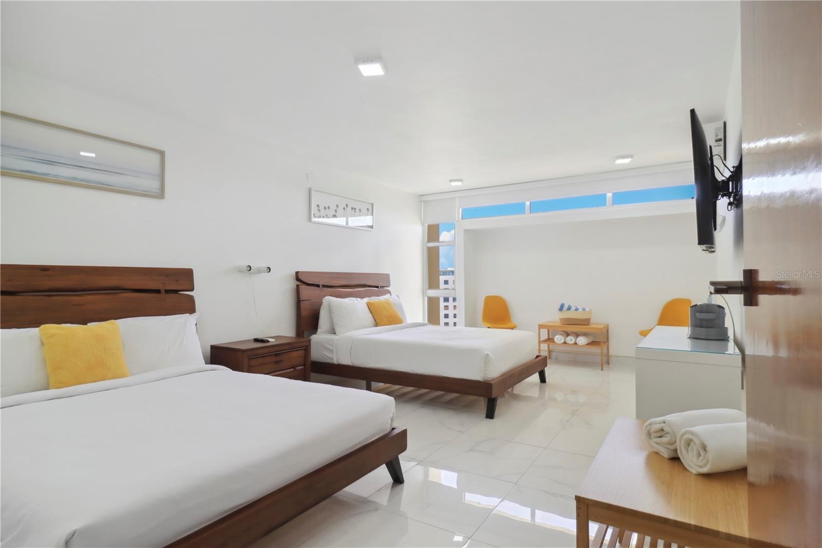 6165 ISLA VERDE AVENUE