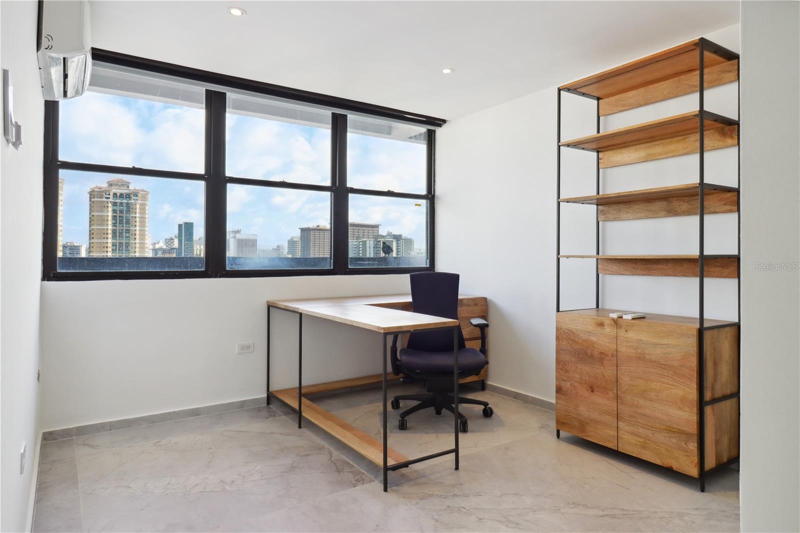 1485 ASHFORD #10D