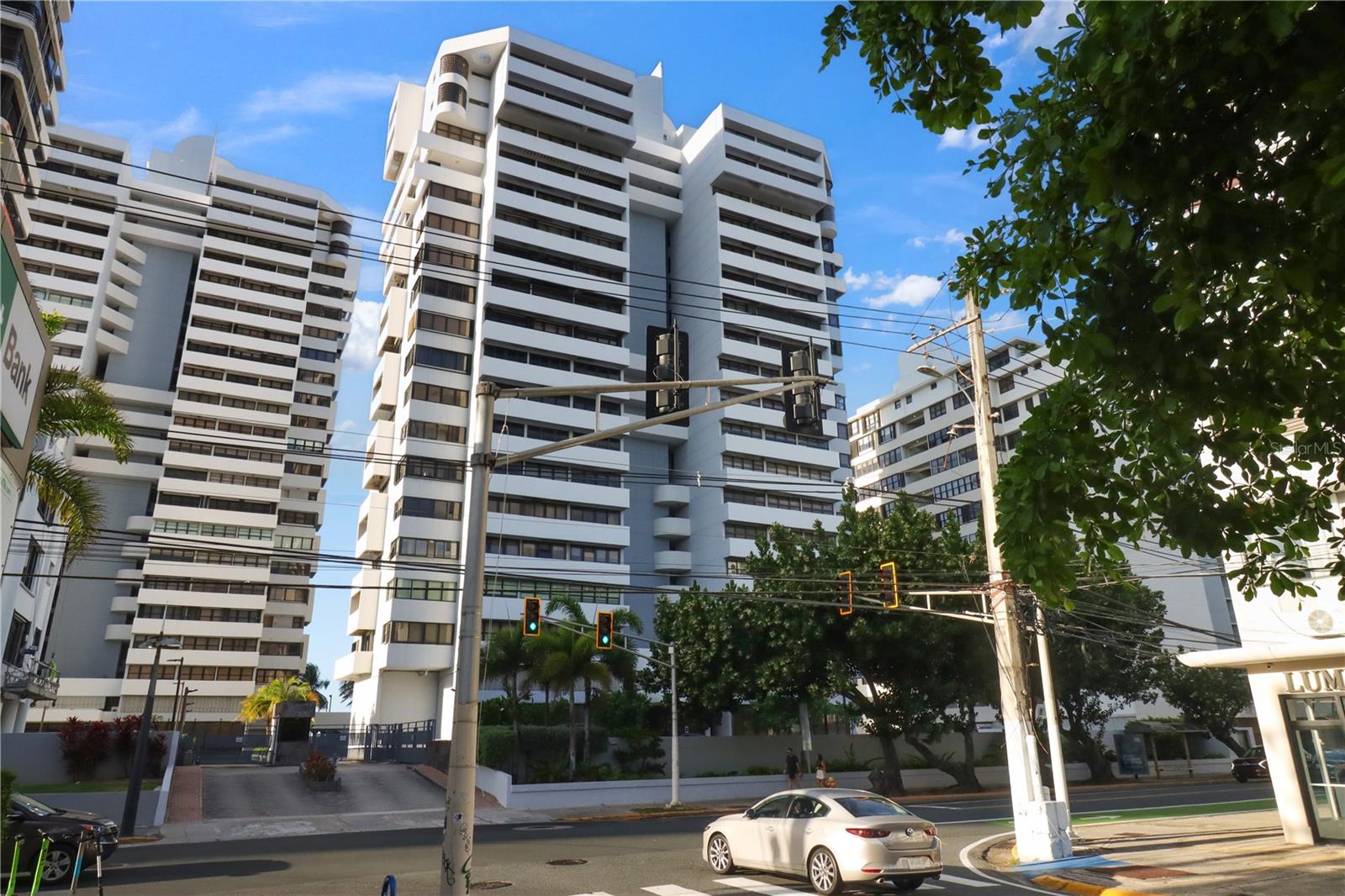 1485 ASHFORD #10D