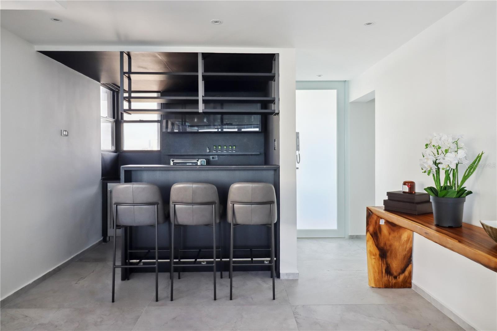 1485 ASHFORD #10D