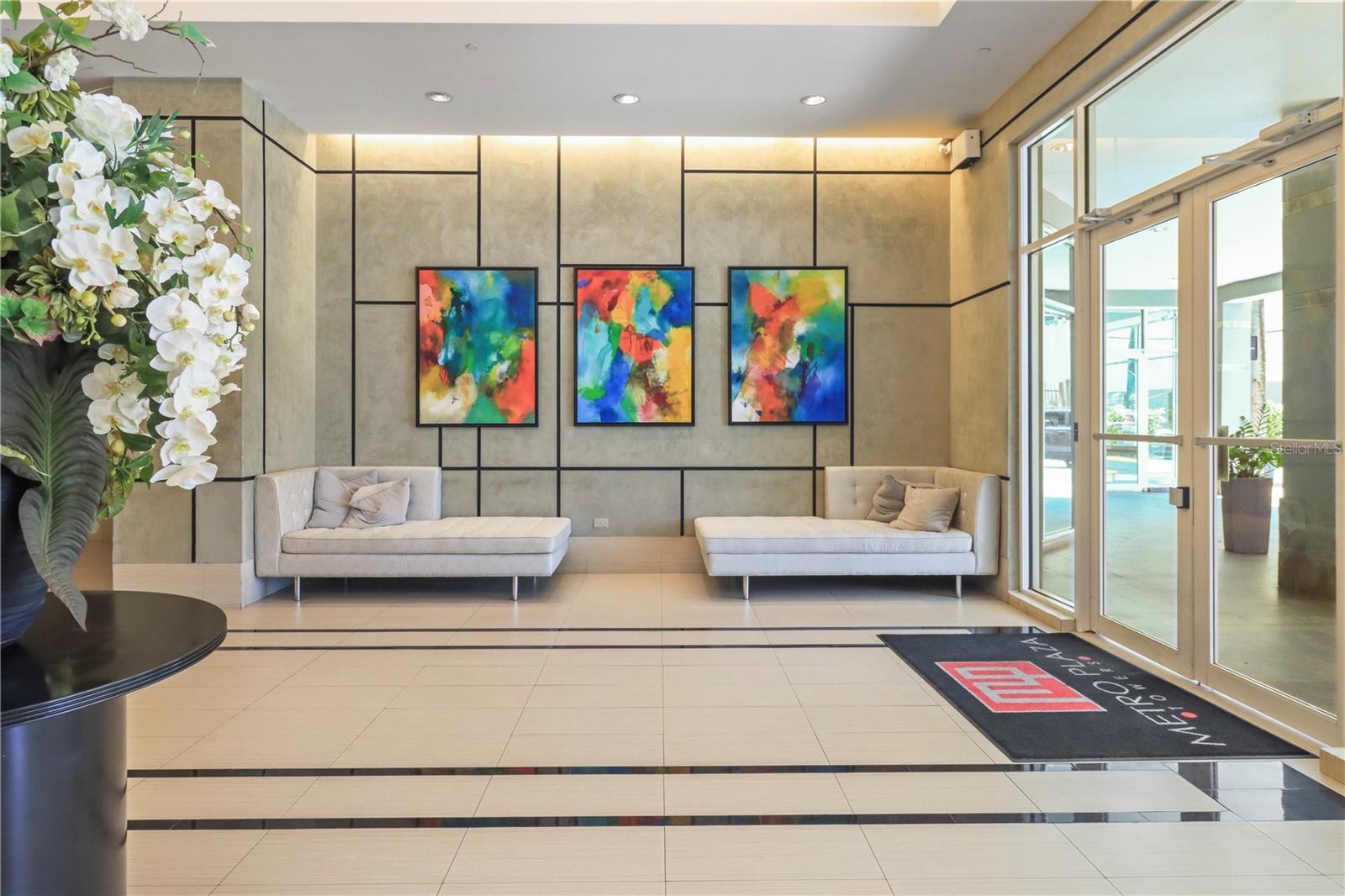 305 VILLAMIL AVE #1209