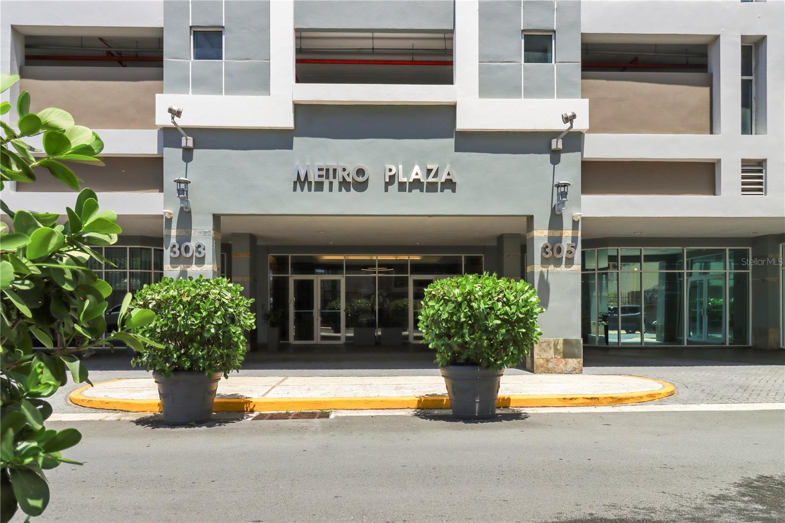 305 VILLAMIL AVE #1209