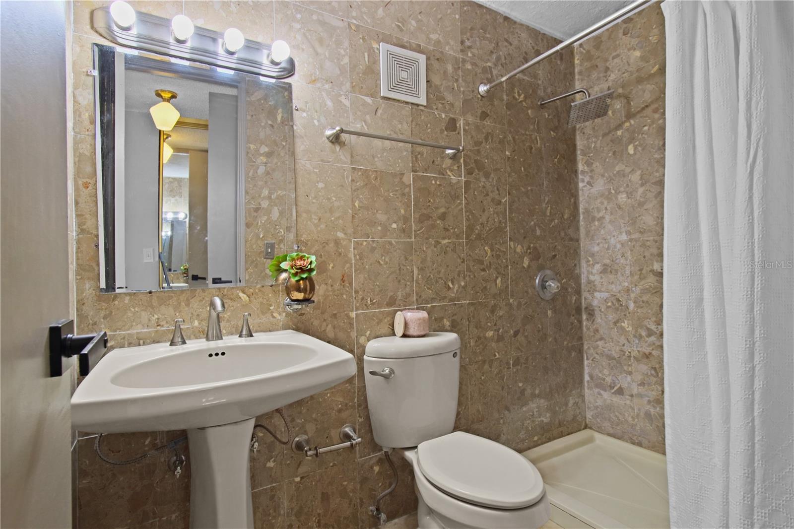 3819 AVE. ISLA VERDE AVE #5A