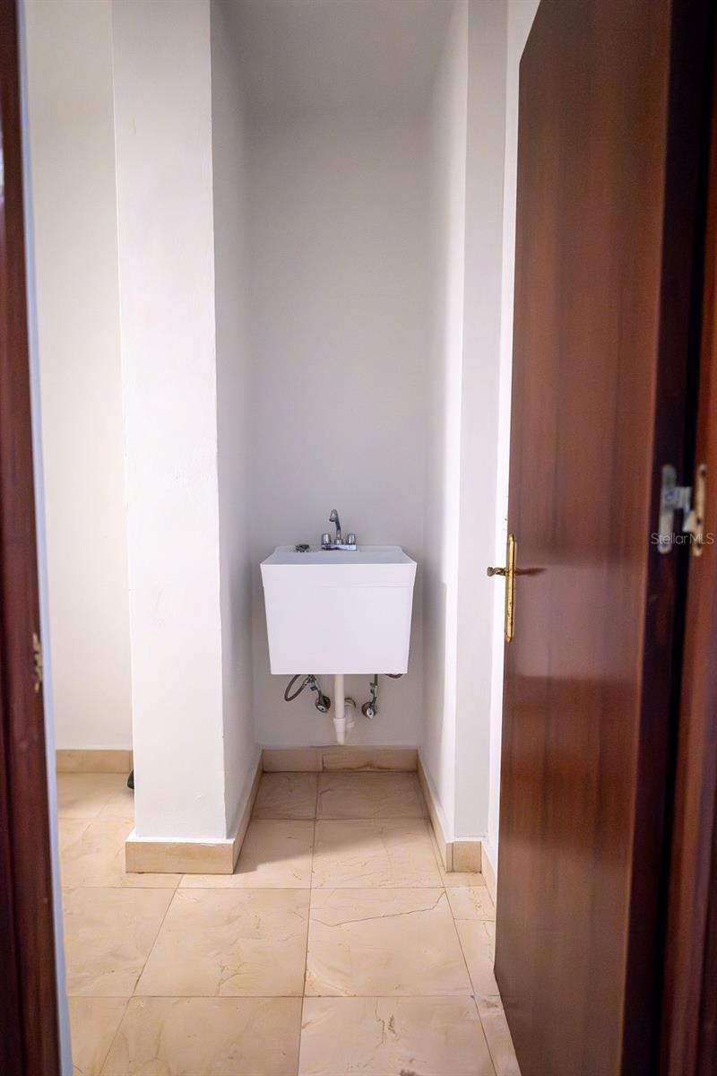 1010 CALLE ORQUID #102