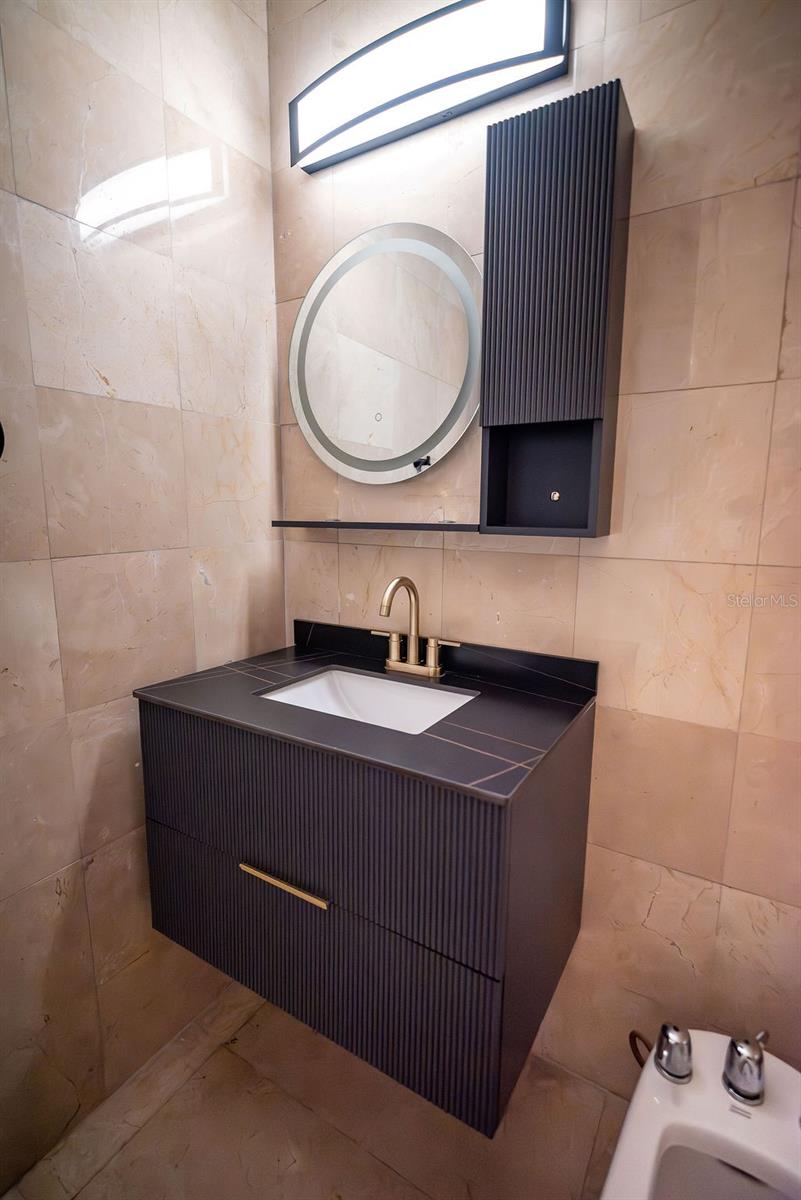 1010 CALLE ORQUID #102