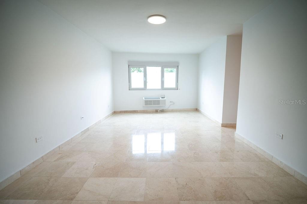 1010 CALLE ORQUID #102