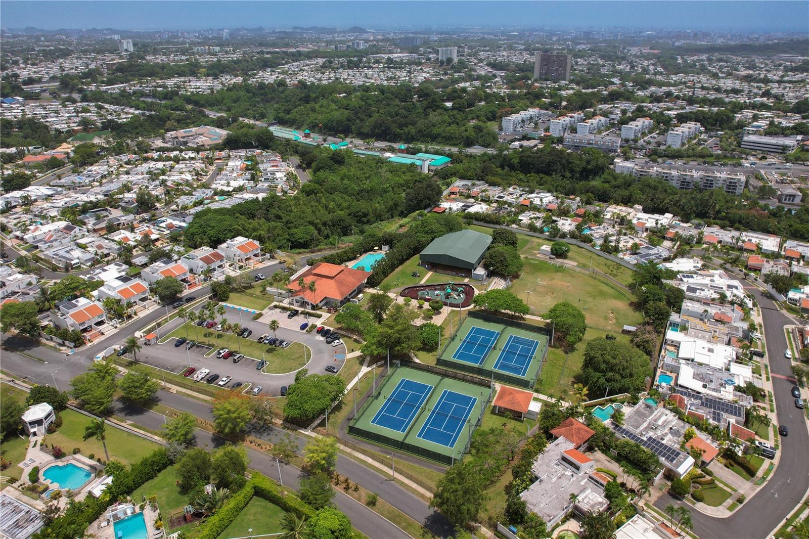 384 PARQUE DEL ORIENTE