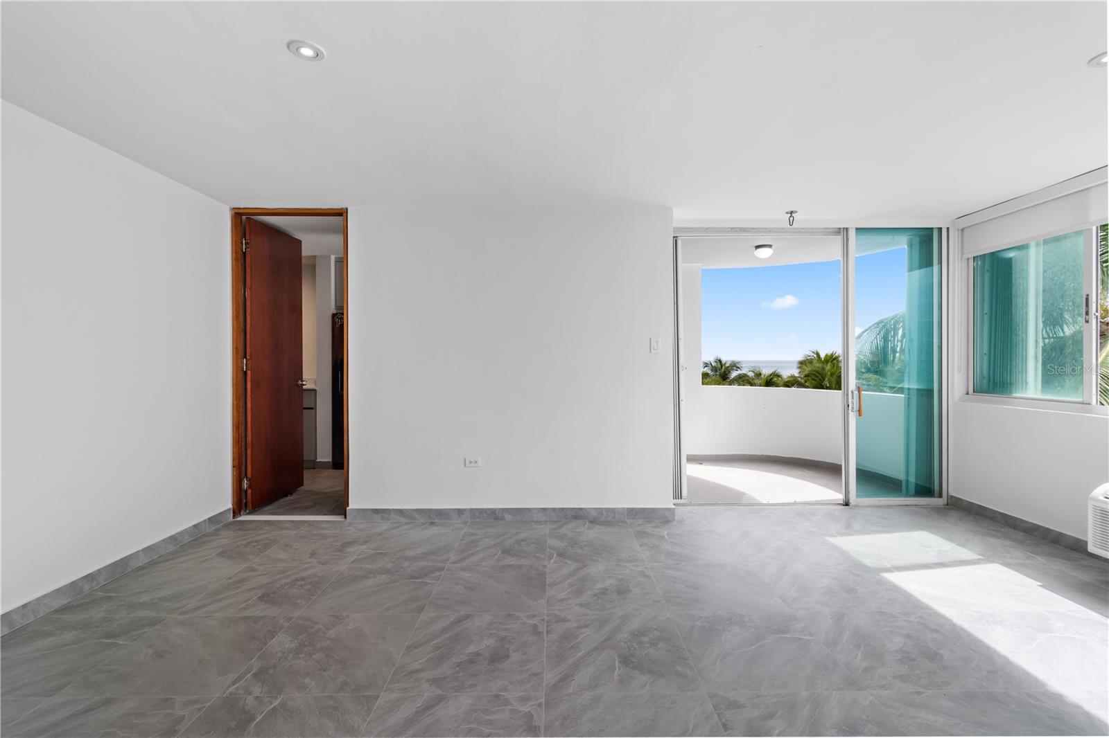 59 KINGS COURT #503