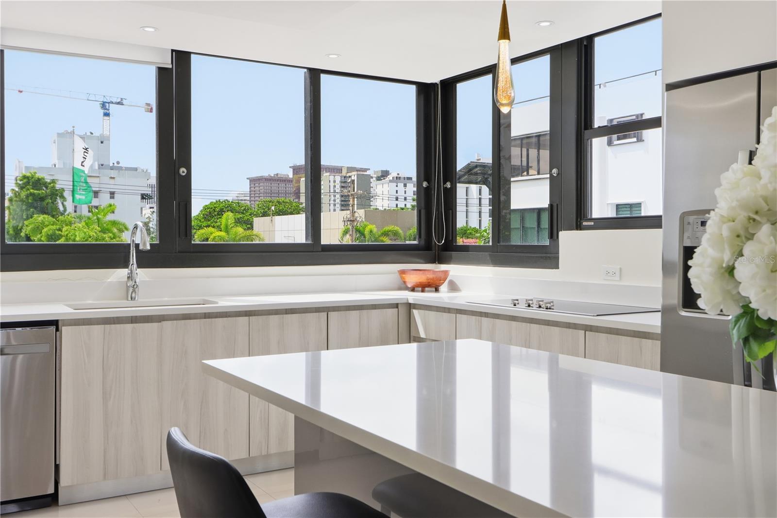 1485 ASHFORD AVE #1A