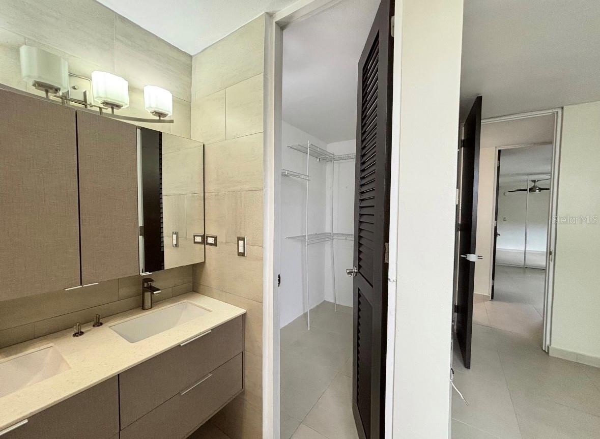 469 ESMERALDA AVE #148