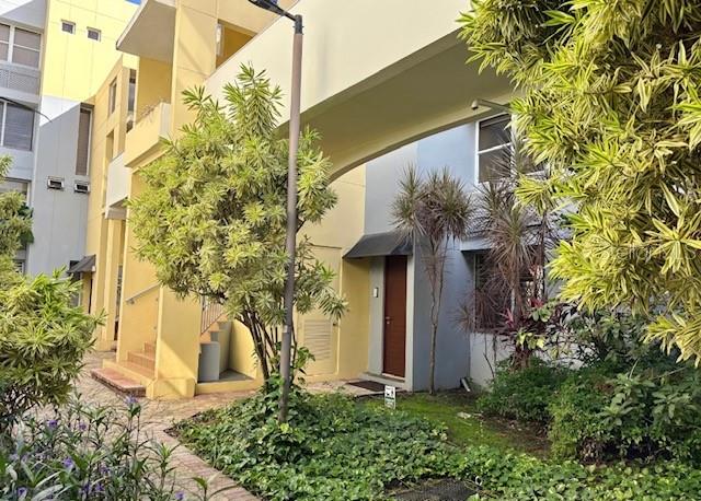 469 ESMERALDA AVE #148