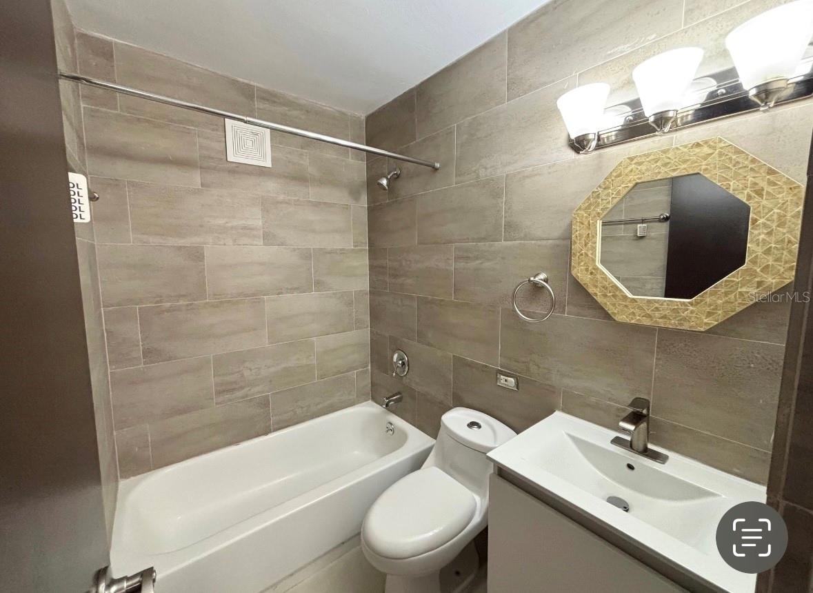 469 ESMERALDA AVE #148