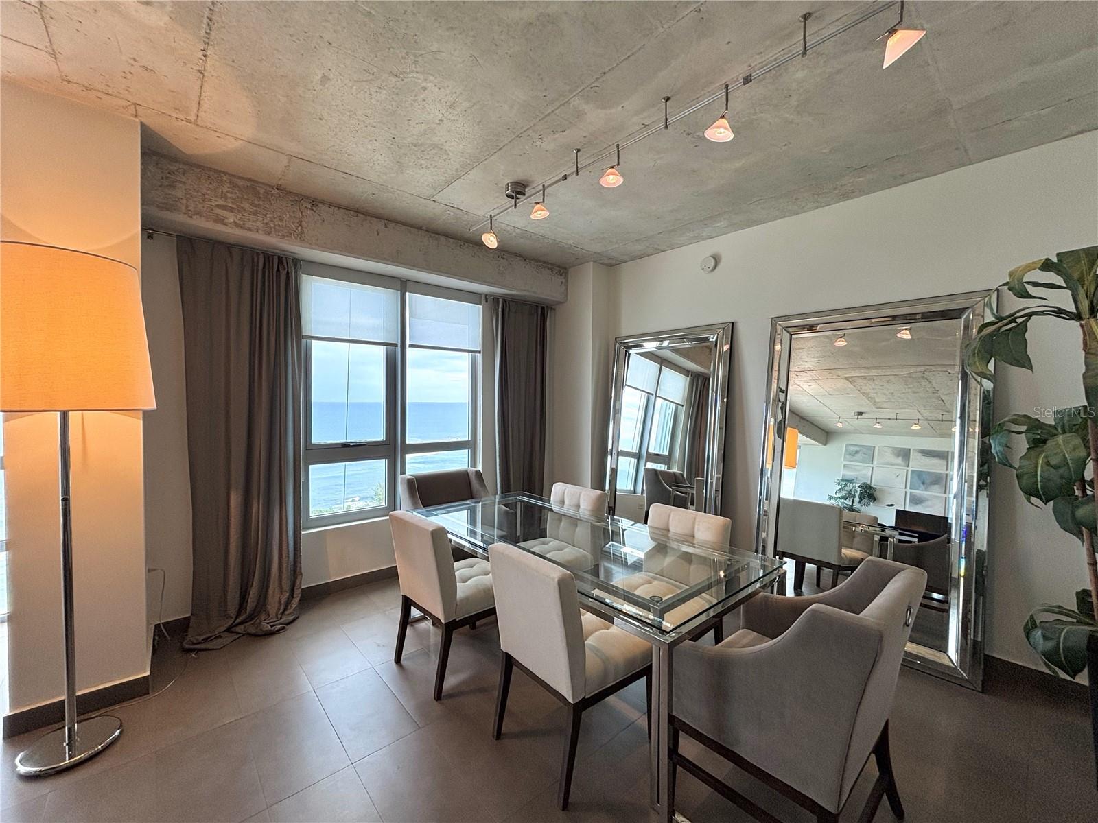 404 DE LA CONSTITUCION AVE #1801