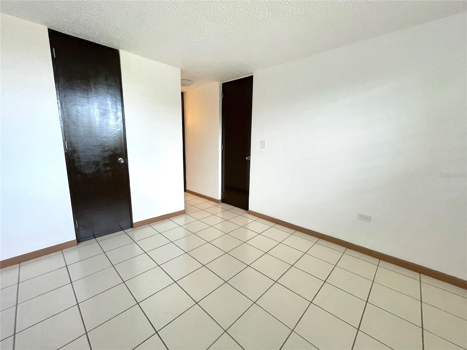 CXJJ+2VJ AVE LAGUNA #A 33