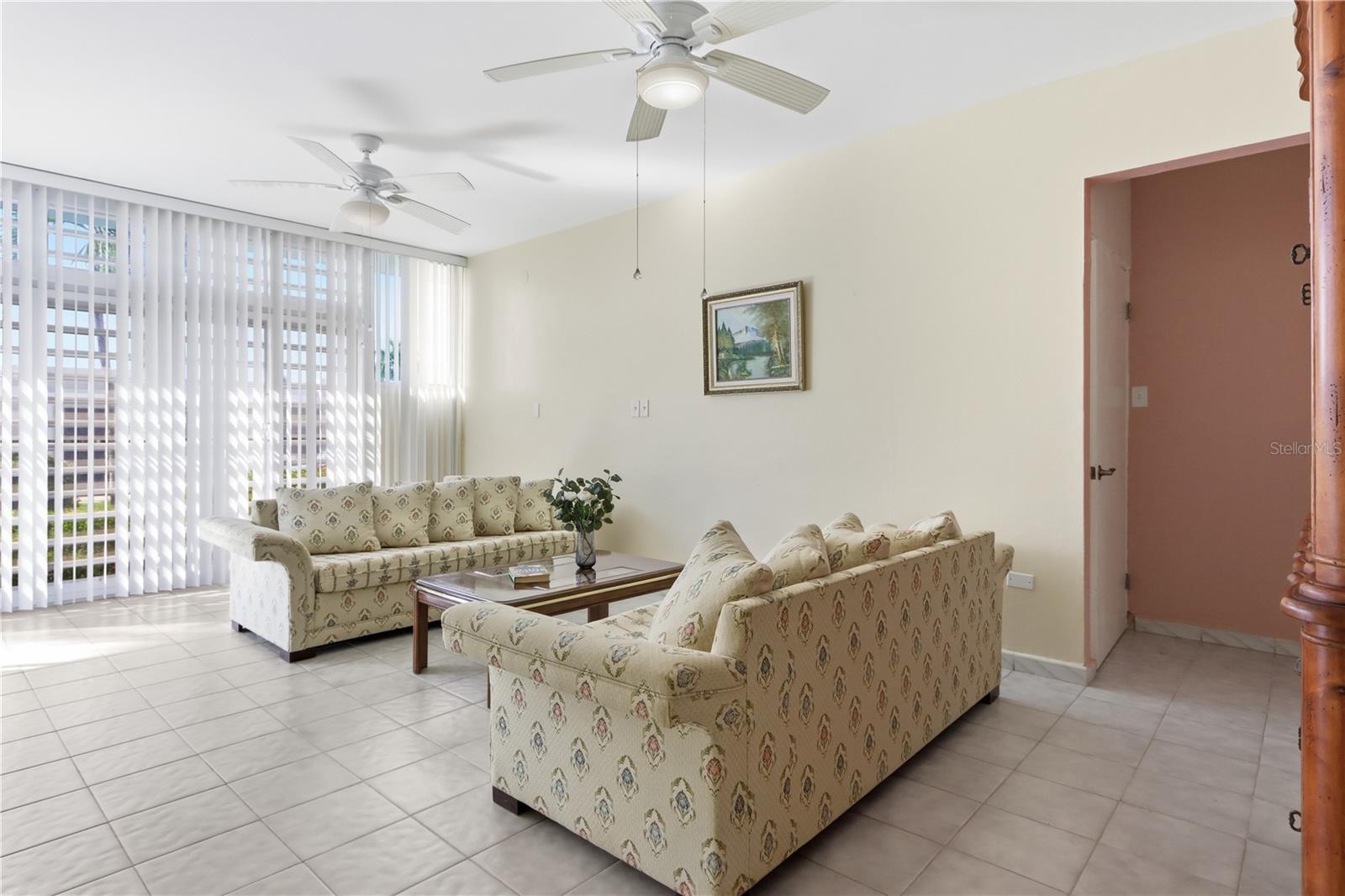 1617 SANTA PRAXEDES #1617