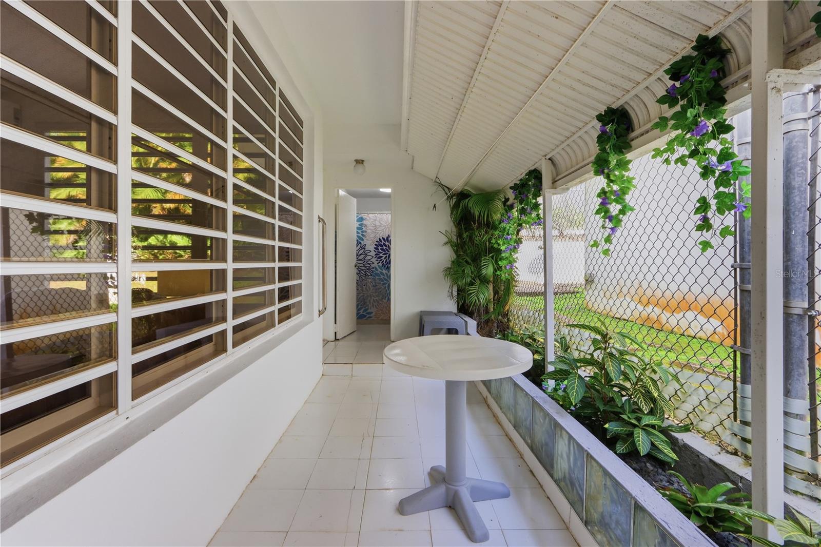 1617 SANTA PRAXEDES #1617