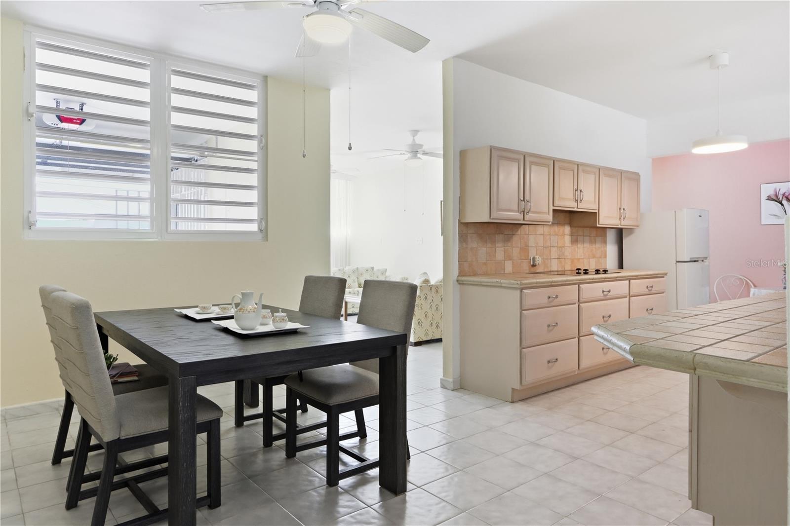 1617 SANTA PRAXEDES #1617