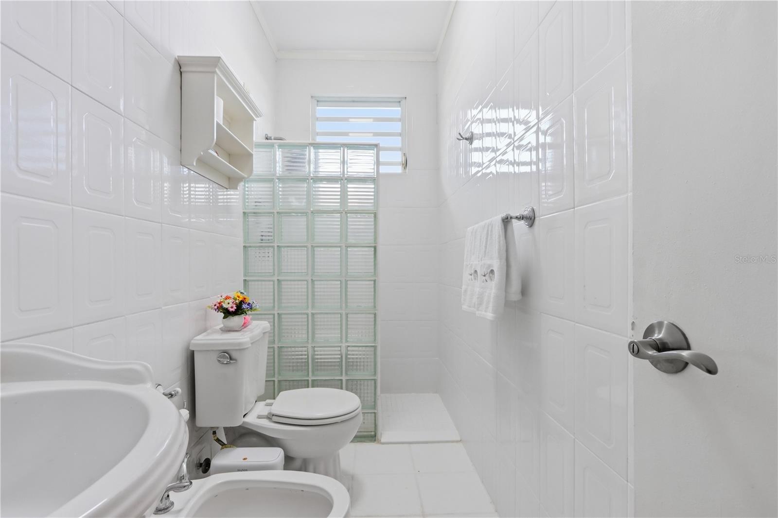 1617 SANTA PRAXEDES #1617