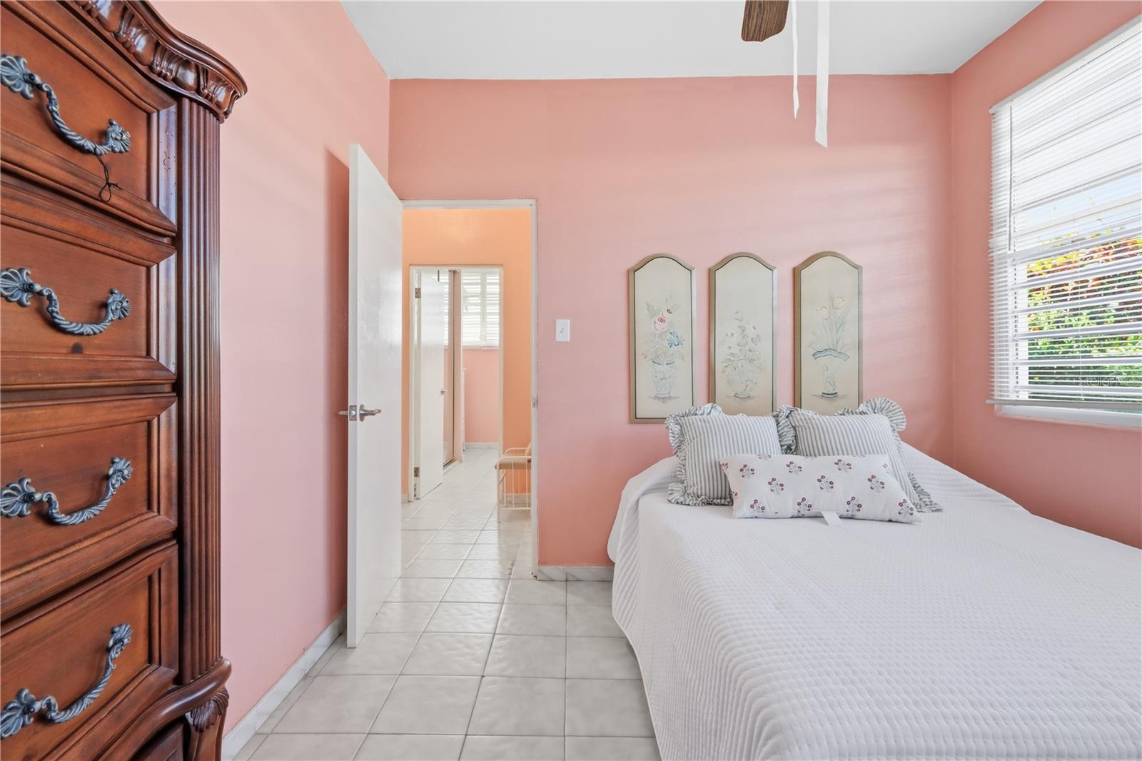 1617 SANTA PRAXEDES #1617