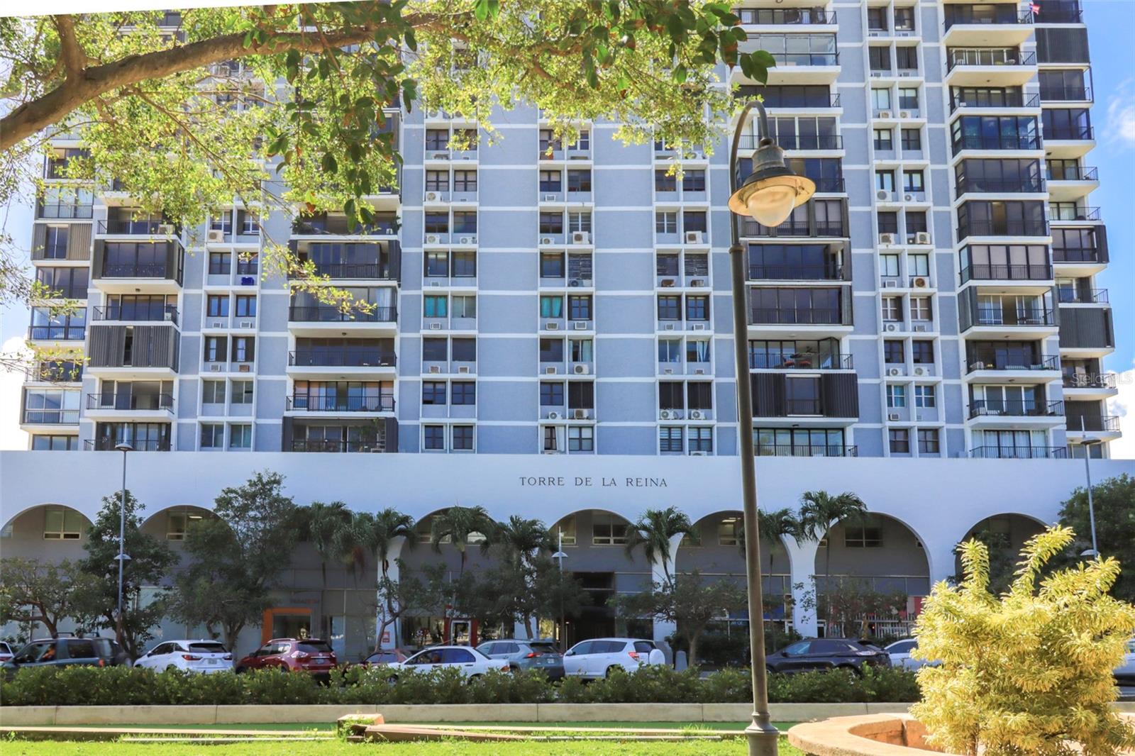 450 DE LA CONSTITUCION AVE #10H