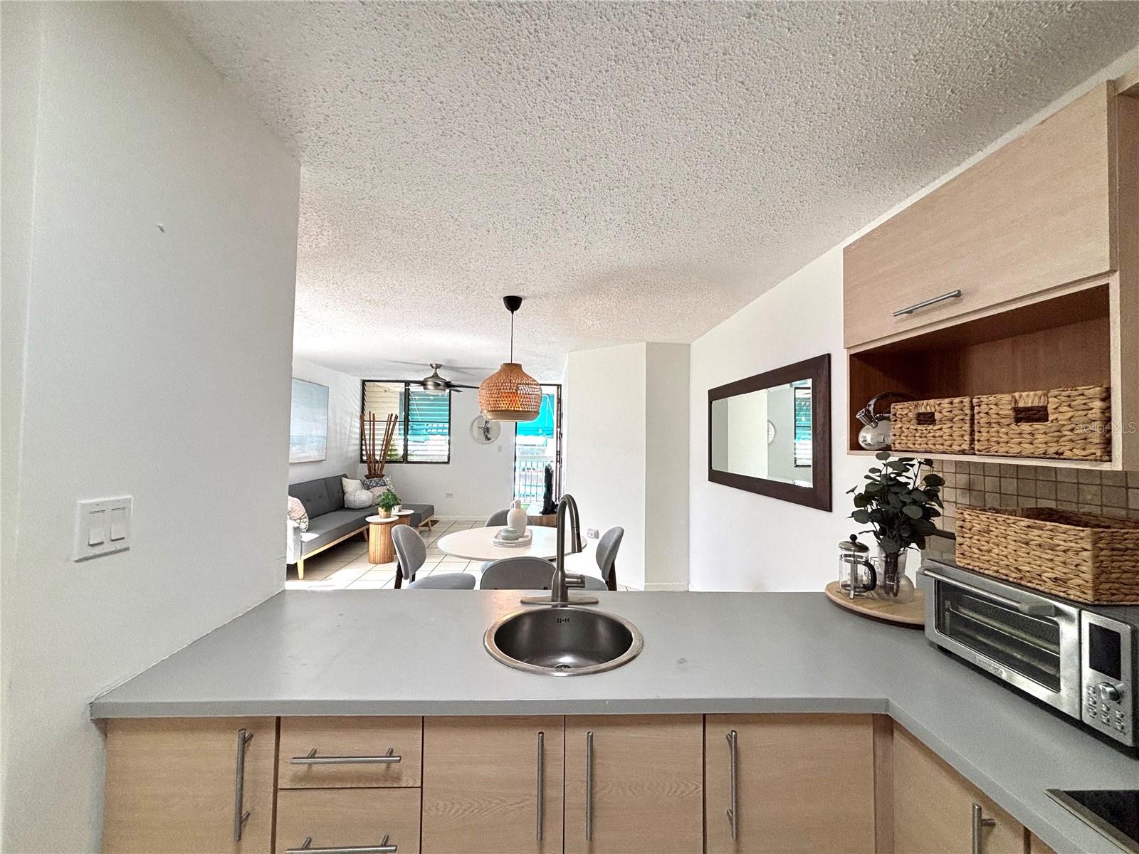 CXJJ+2VJ AVE LAGUNA #A 31