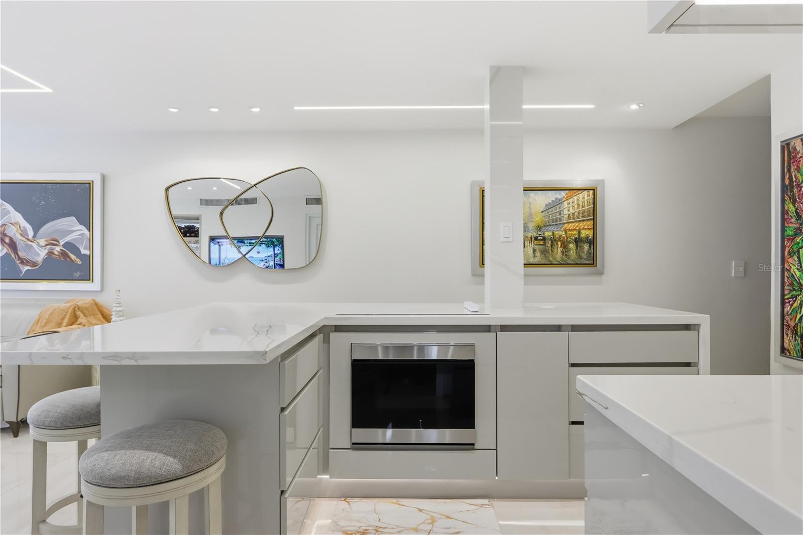 3409 AVE. ISLA VERDE #404