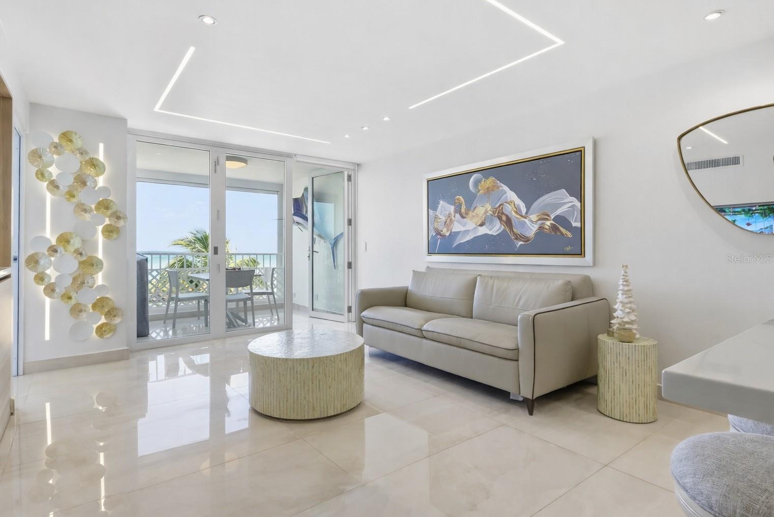 3409 AVE. ISLA VERDE #404