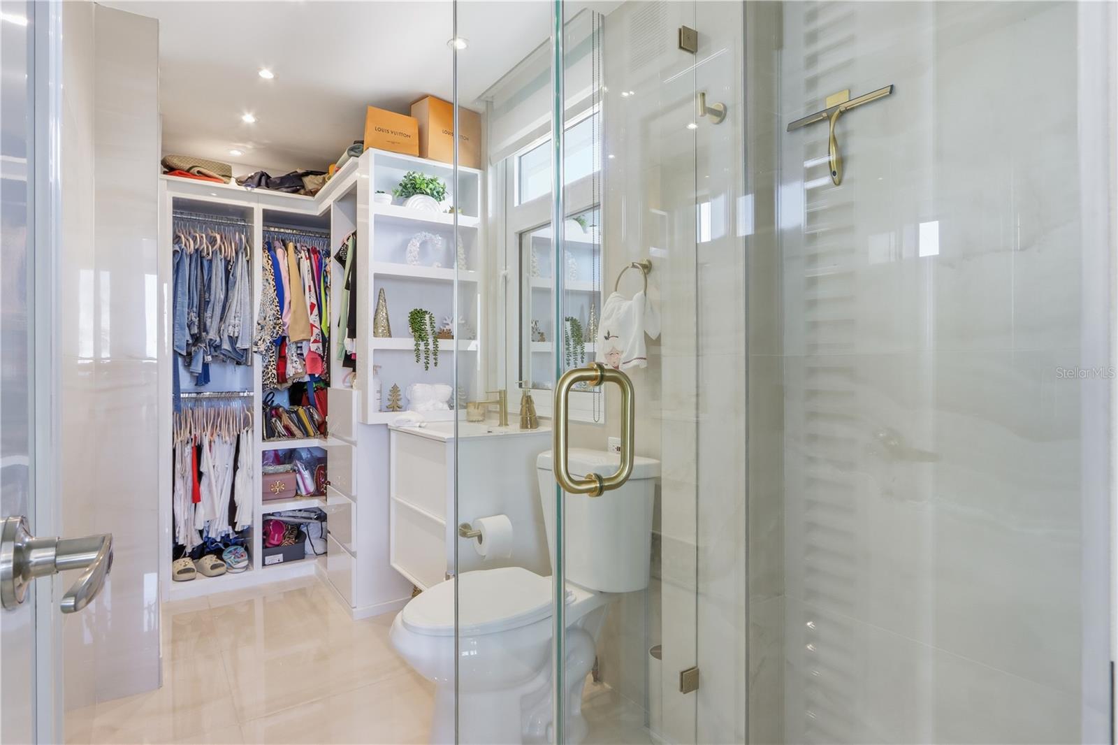 3409 AVE. ISLA VERDE #404