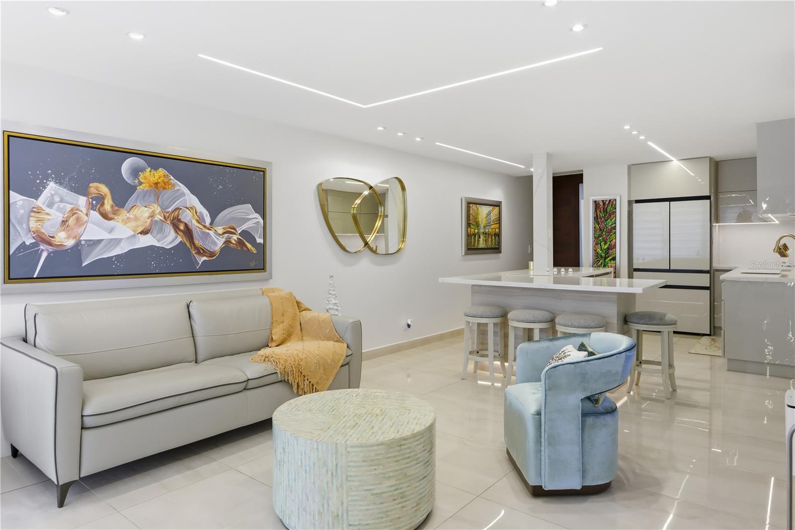 3409 AVE. ISLA VERDE #404