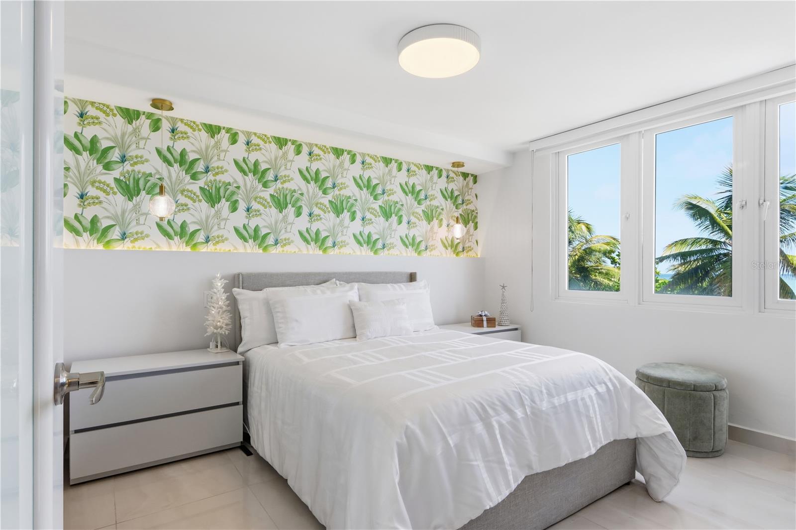 3409 AVE. ISLA VERDE #404