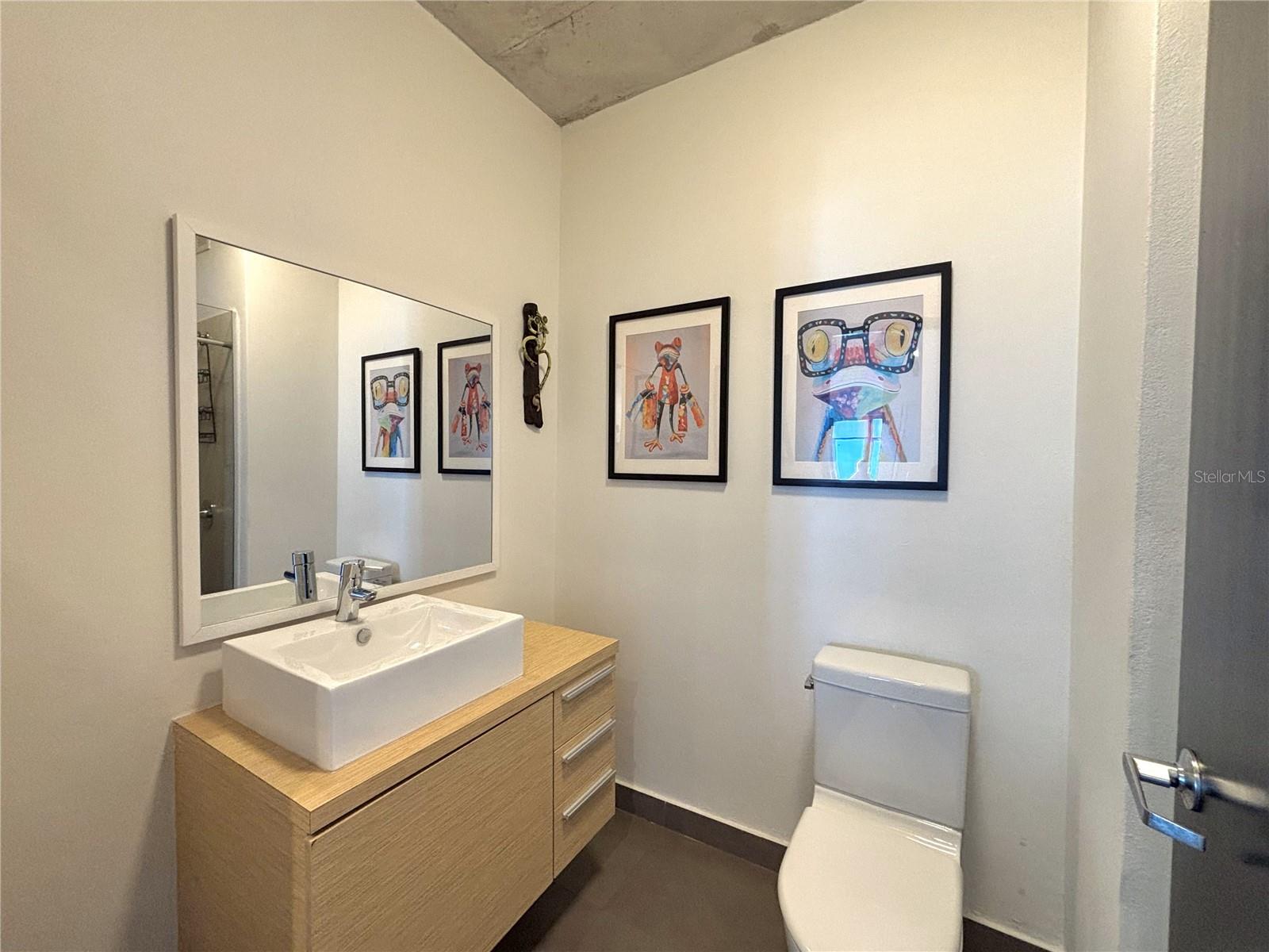 404 DE LA CONSTITUCION AVENUE AVE #1801