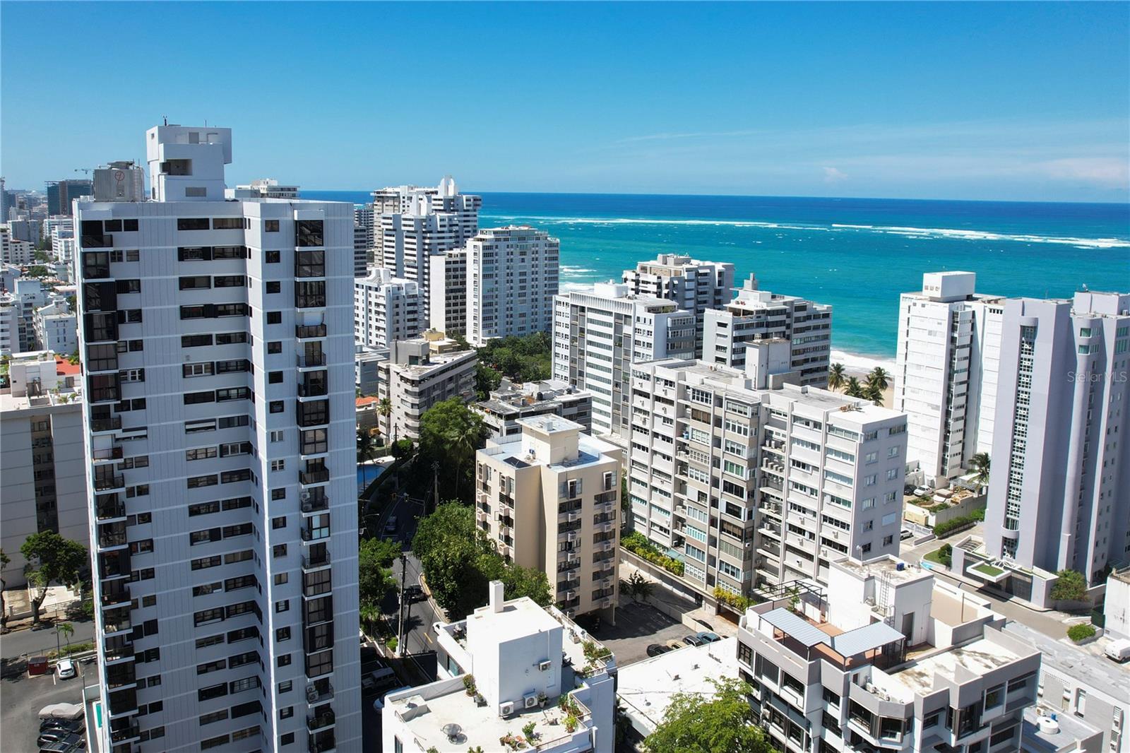 63 KINGS CT ##3A
