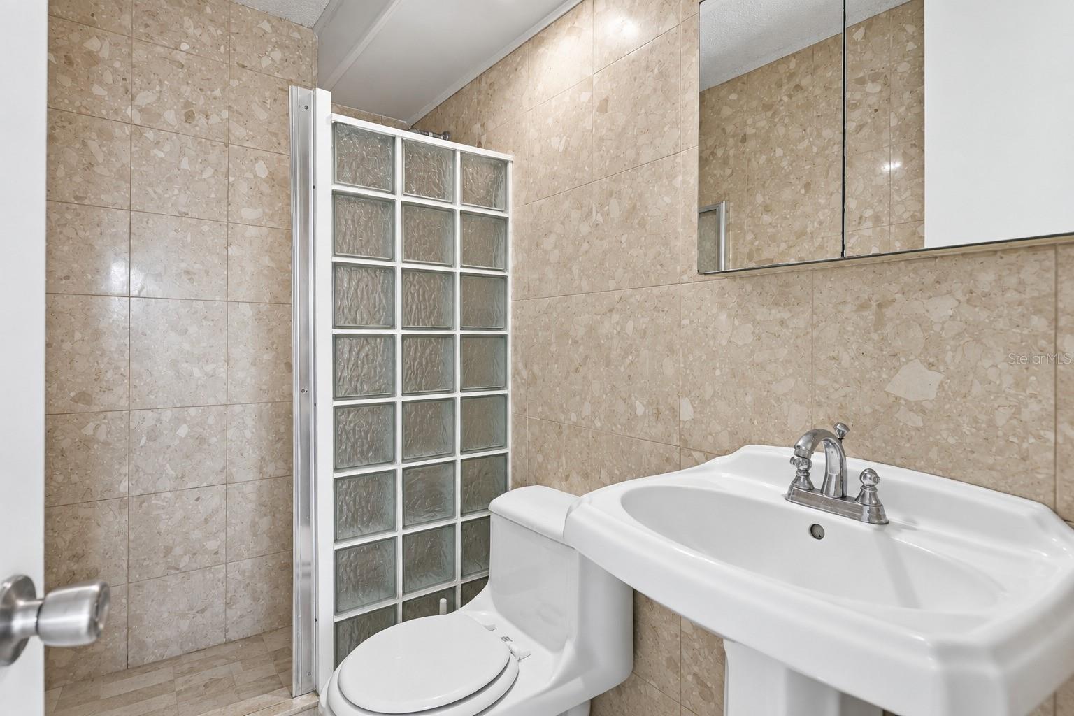 1479 Ashford Ave CONDADO DEL MAR #916