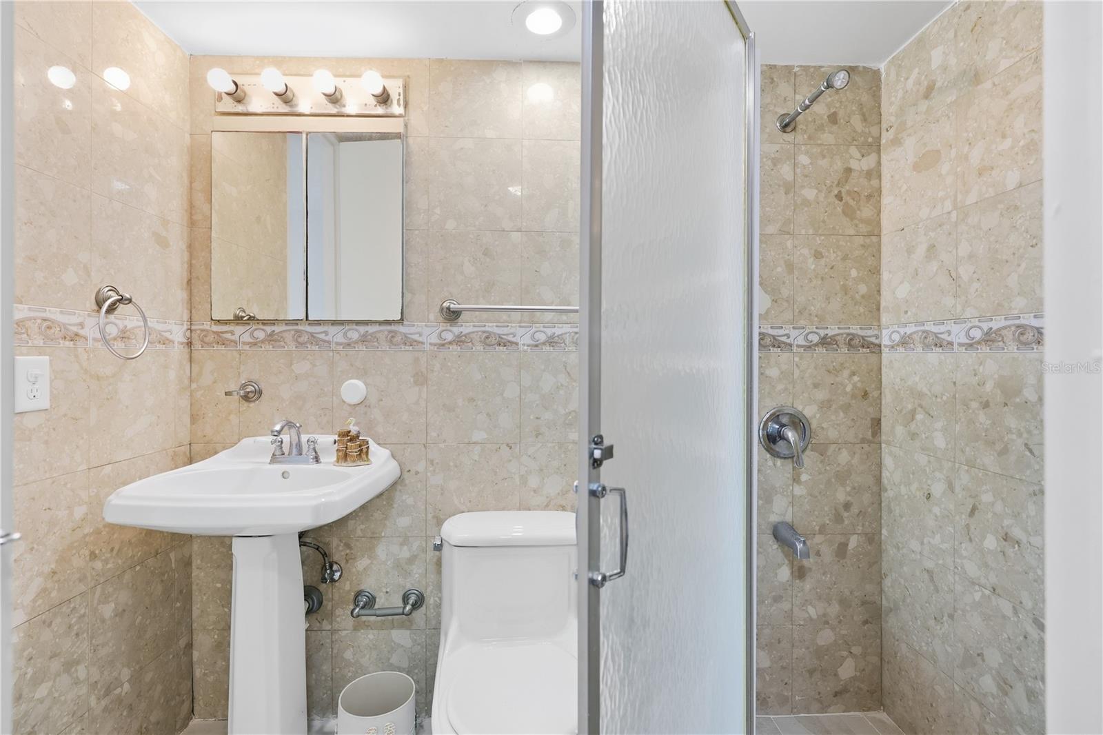 1479 Ashford Ave CONDADO DEL MAR #916