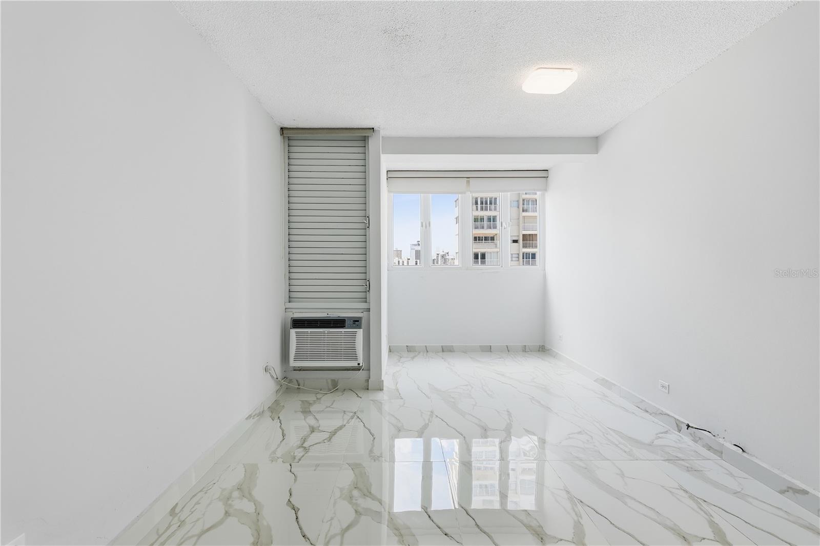 1479 Ashford Ave CONDADO DEL MAR #916