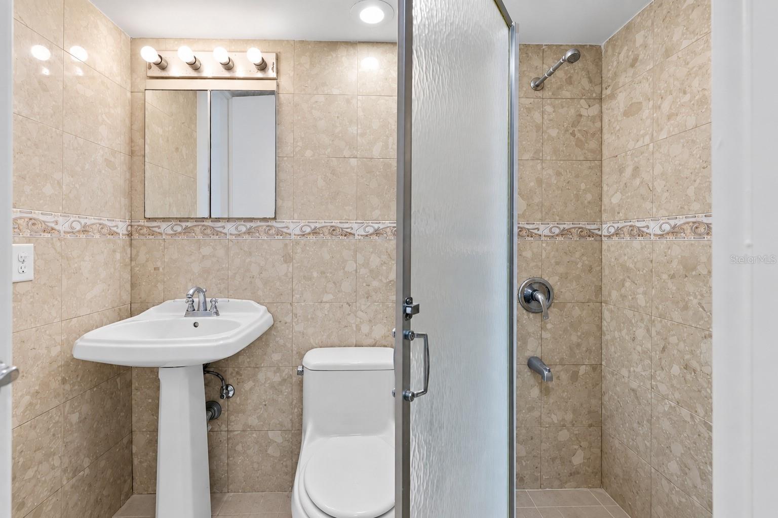 1479 Ashford Ave CONDADO DEL MAR #916